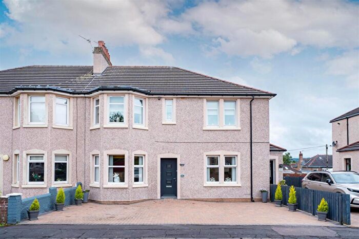 2 Bedroom Flat For Sale In Braedale Avenue, Motherwell, ML1