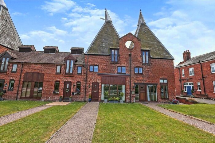 4 Bedroom Detached House For Sale In Baynhall Oast Houses, Main Road, Kempsey, Worcester, WR5
