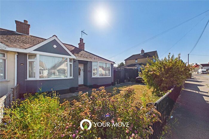 2 Bedroom Bungalow For Sale In Homefield Avenue, Lowestoft, Suffolk, NR33