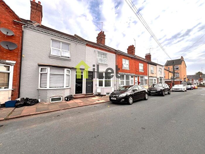 1 Bedroom Flat To Rent In Flat, Arnold Road, Northampton, NN2