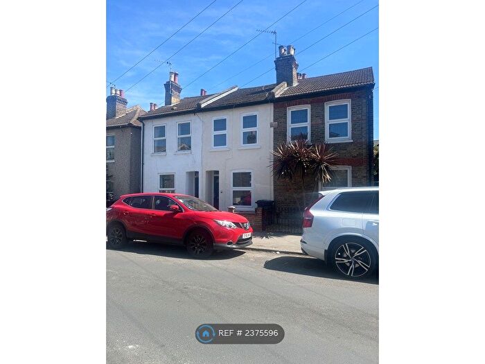 2 Bedroom Terraced House To Rent In Warren Road, Croydon, CR0