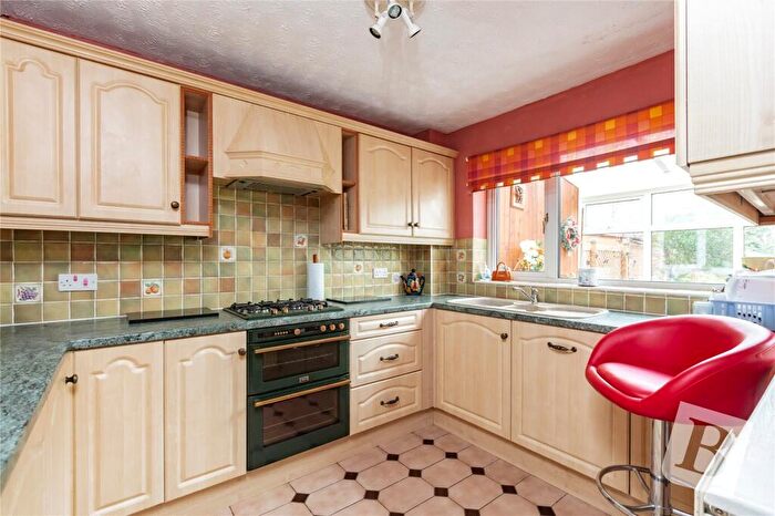 3 Bedroom Semi-Detached House For Sale In Stablecroft, Chelmsford, Essex, CM1