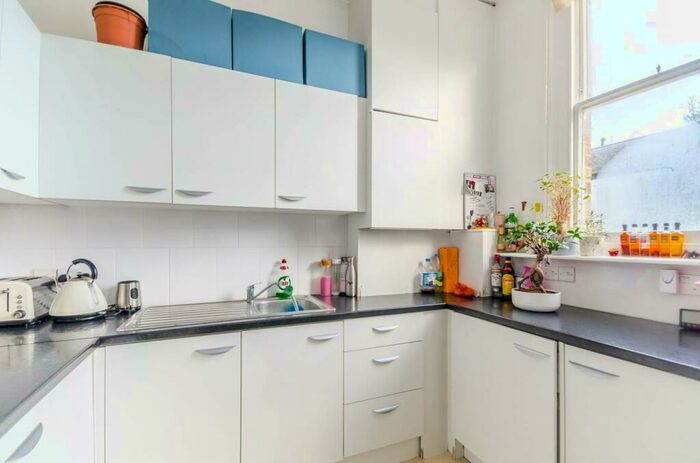 1 Bedroom Flat To Rent In Ramsden Road, Balham, London, SW12