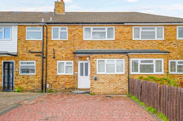 4 Bedroom Terraced House For Sale In Sidney Road, Walton-On-Thames, KT12