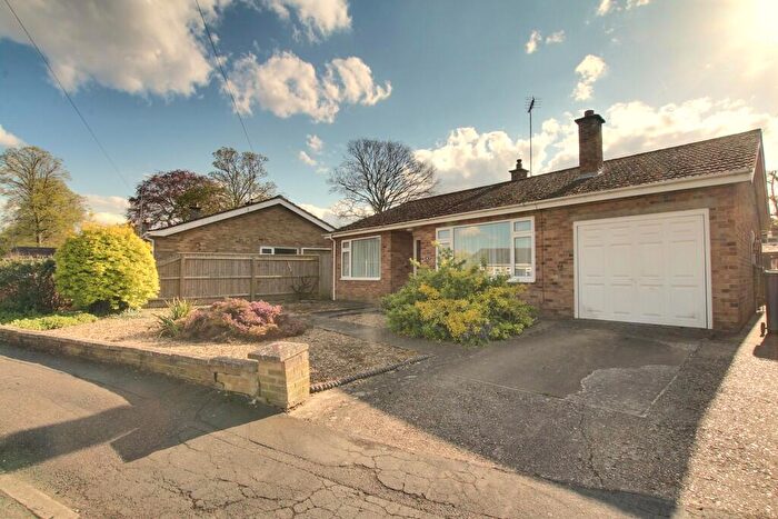 2 Bedroom Detached Bungalow For Sale In The Shrubbery, Chatteris, PE16