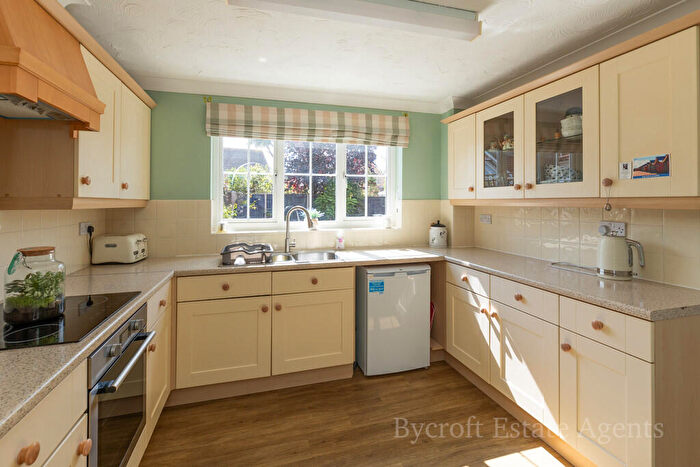 4 Bedroom Detached House For Sale In Freeman Close, Hopton, NR31