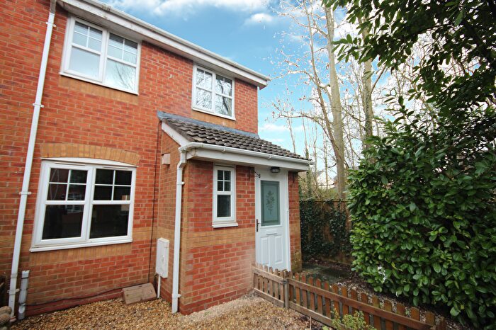 3 Bedroom Semi-Detached House To Rent In Park Close, Preston, PR2