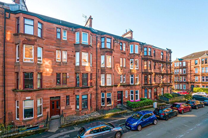1 Bedroom Apartment For Sale In Kennoway Drive, Thornwood, Glasgow, G11