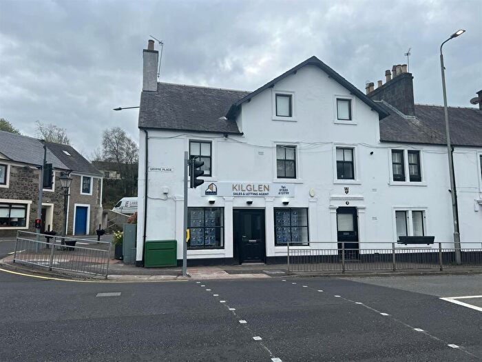 3 Bedroom Flat To Rent In Gryffe Place, Main Street, Bridge Of Weir, PA11