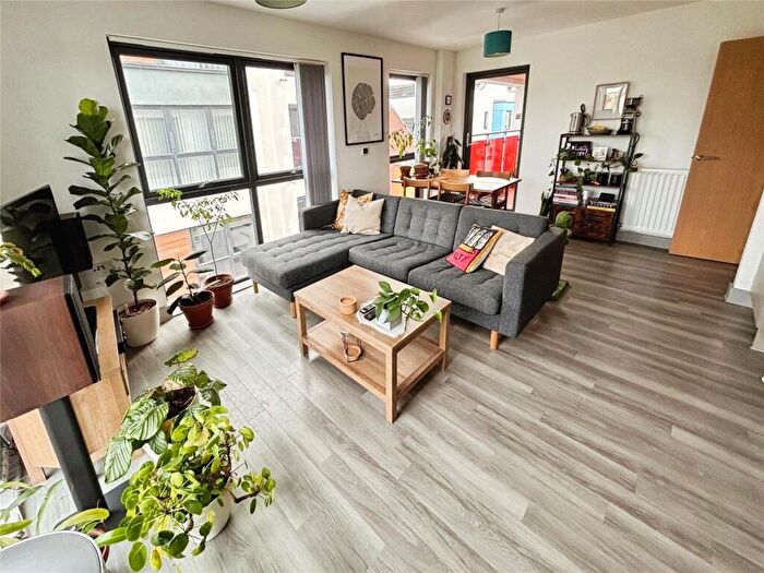 2 Bedroom Apartment To Rent In Paintworks, Arnos Vale, BS4