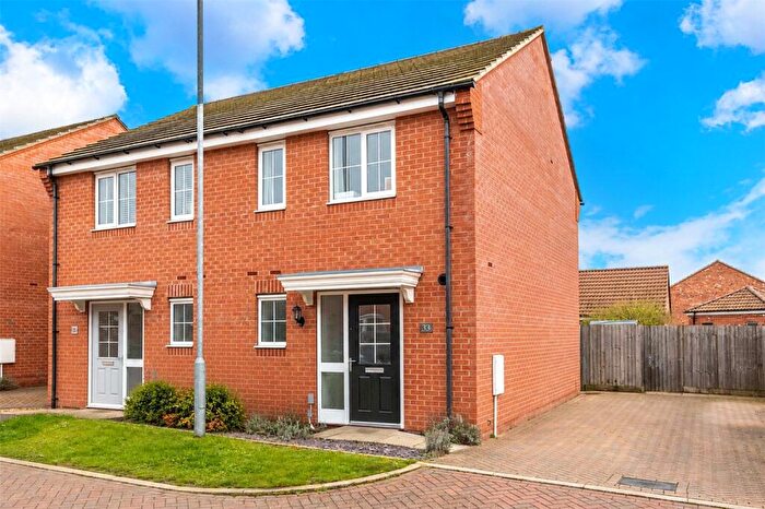 2 Bedroom Semi-Detached House For Sale In Hexham Avenue, Bourne, Lincolnshire, PE10