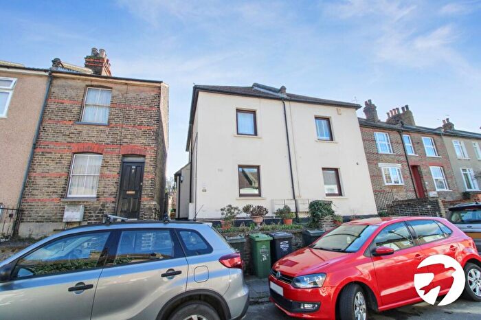 1 Bedroom Flat To Rent In Charles Street, Greenhithe, Kent, DA9