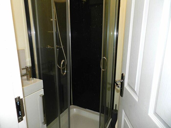 5 Bedroom Terraced House For Sale In Headingley Avenue, Leeds, LS6