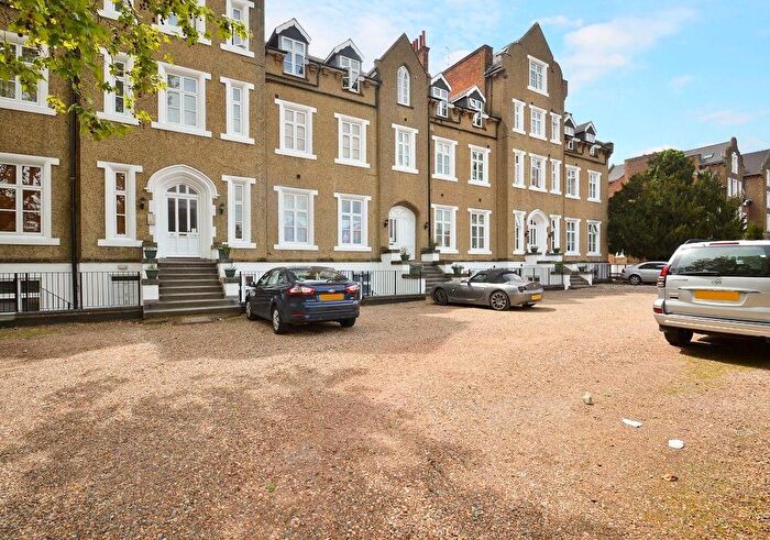 1 Bedroom Studio To Rent In Upton Park, Slough, SL1