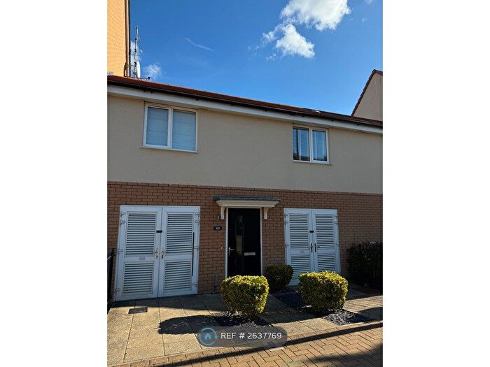2 Bedroom Maisonette To Rent In Warwick Avenue, Milton Keynes, MK10