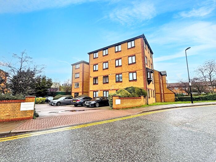 Studio To Rent In Alan Hocken Way, West Ham, E15