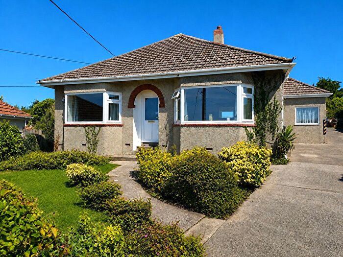 3 Bedroom Detached Bungalow For Sale In Clinton Close, Bude, Cornwall, EX23