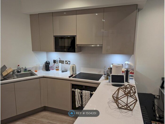 Studio To Rent In Kings Reach, Reading, RG1