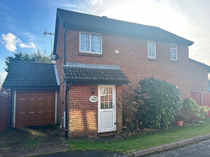 3 Bedroom Detached House To Rent In Vinehall Close, Hastings, TN34