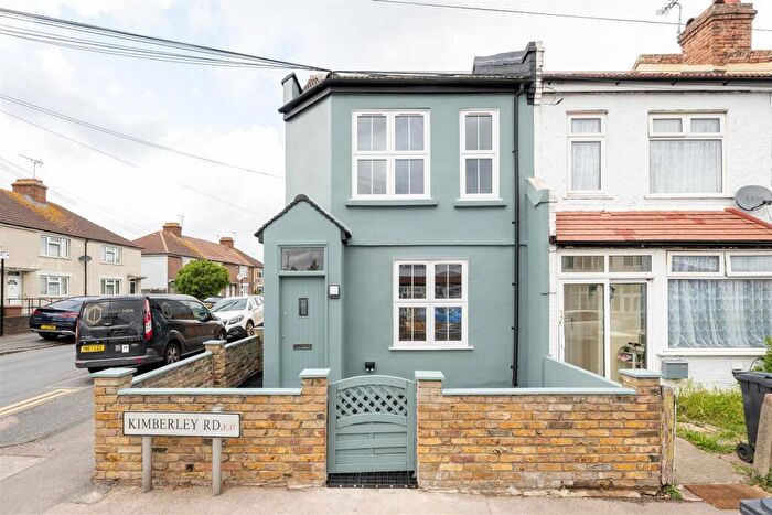 4 Bedroom House For Sale In Kimberley Road, London, E17