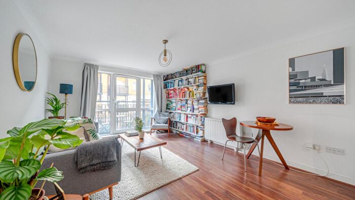 1 Bedroom Flat For Sale In Candle St, London, E1