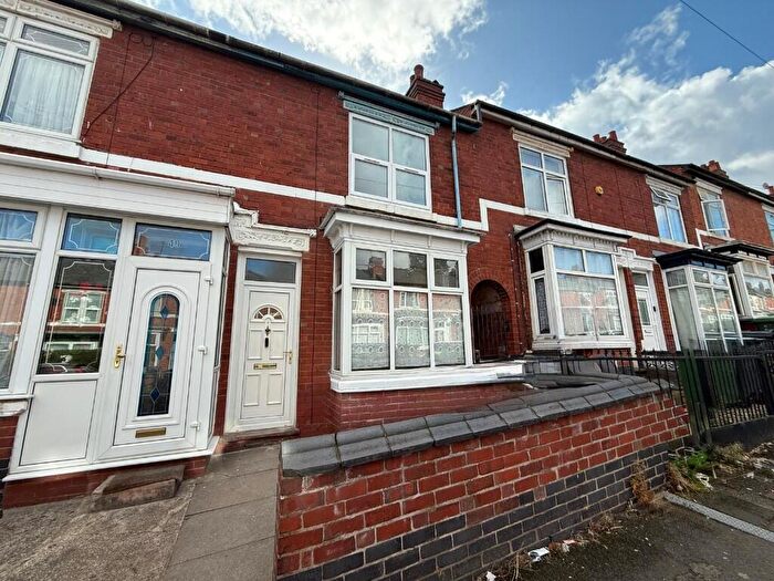 3 Bedroom Terraced House To Rent In St. Albans Road, Smethwick, West Midlands, B67