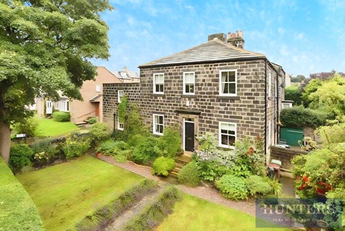 2 Bedroom Terraced House For Sale In Harrogate Road, Rawdon, Leeds, LS19