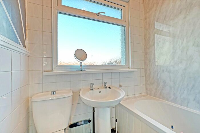 3 Bedroom Terraced House For Sale In Hamstel Road, Southend-on-Sea, Essex, SS2