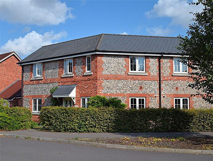3 Bedroom Semi-Detached House For Sale In Holly Drive, Four Marks, Alton, Hampshire, GU34