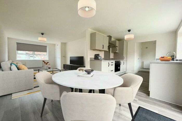 3 Bedroom Detached House To Rent In Mitchells Main Close, Barnsley, South Yorkshire, S73