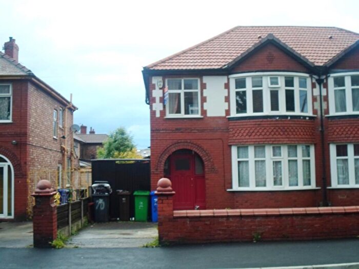 5 Bedroom Semi Detached House To Rent In £pppw, Derby Road, Fallowfield, M14