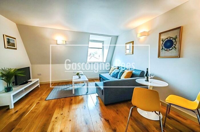 1 Bedroom Property To Rent In Glynde Place, Horsham, RH12