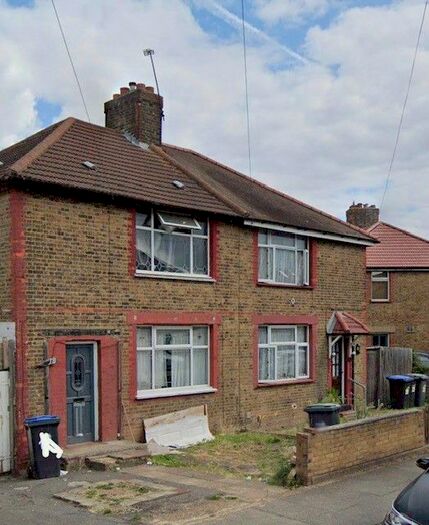 4 Bedroom Semi-Detached House To Rent In Brookfield Road, London, N9