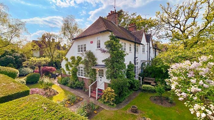3 Bedroom Semi-Detached House For Sale In Oakwood Road, Hampstead Garden Suburb, NW11
