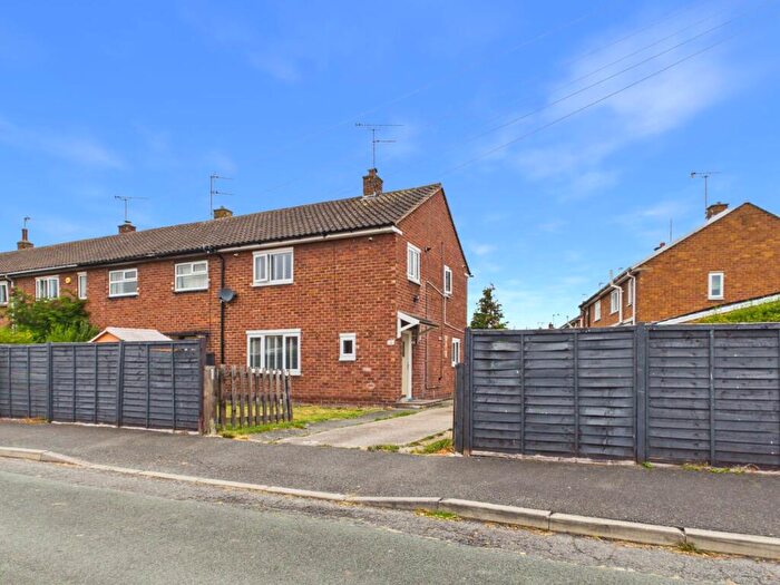 3 Bedroom End Of Terrace House For Sale In Queens Crescent, Upton, CH2