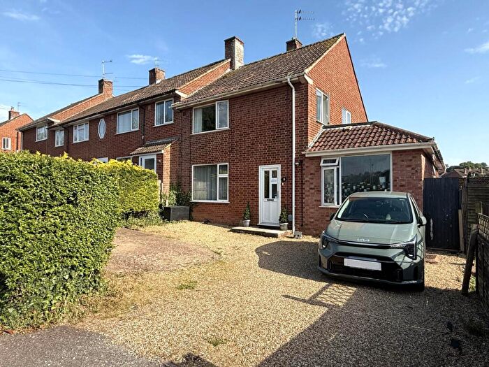4 Bedroom End Of Terrace House For Sale In Moorfield Road, Exmouth, EX8