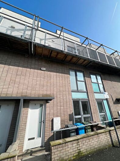 3 Bedroom Town House To Rent In Boston Street, Hulme, Manchester, M15