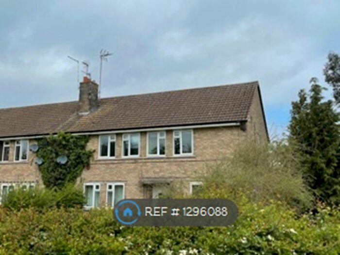 2 Bedroom Flat To Rent In Barnards Way, Brigstock, Kettering NN14