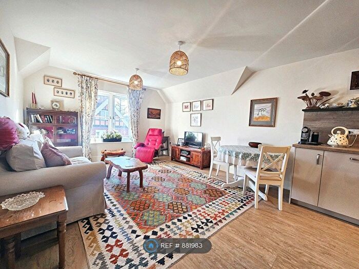 1 Bedroom Flat To Rent In Bepton Road, Midhurst, GU29