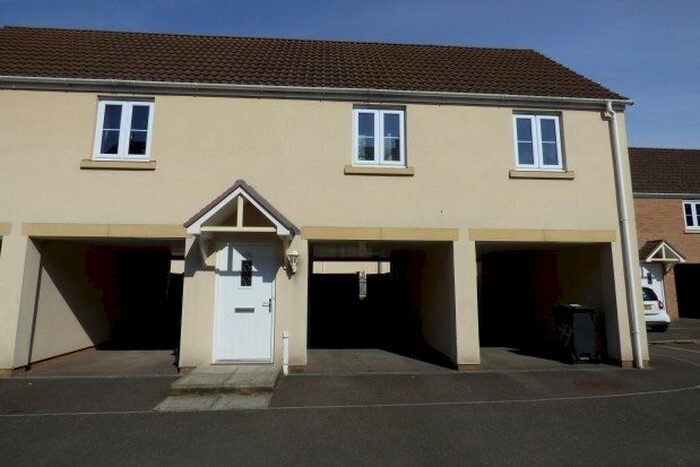 2 Bedroom Property To Rent In Morse Road, Taunton, TA2