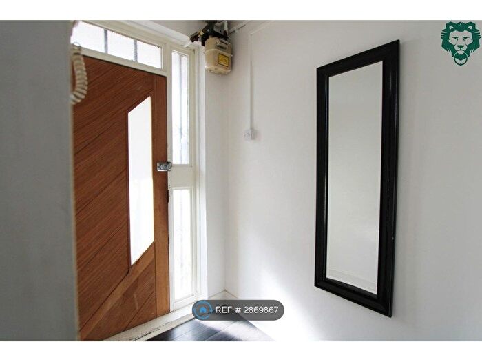 1 Bedroom Flat To Rent In Achilles House, London, E2
