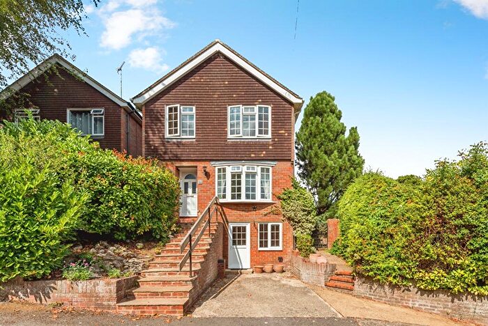 4 Bedroom Detached House For Sale In Thame Road, Long Crendon, Aylesbury, HP18
