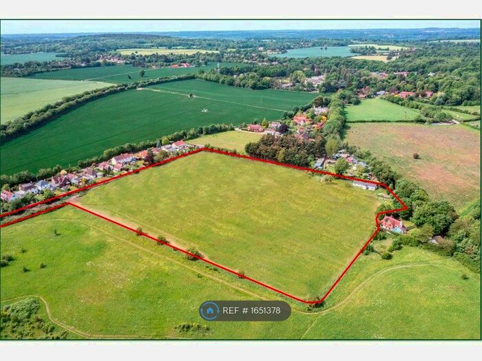 3 Bedroom Bungalow To Rent In Breadcroft Lane, Maidenhead, SL6