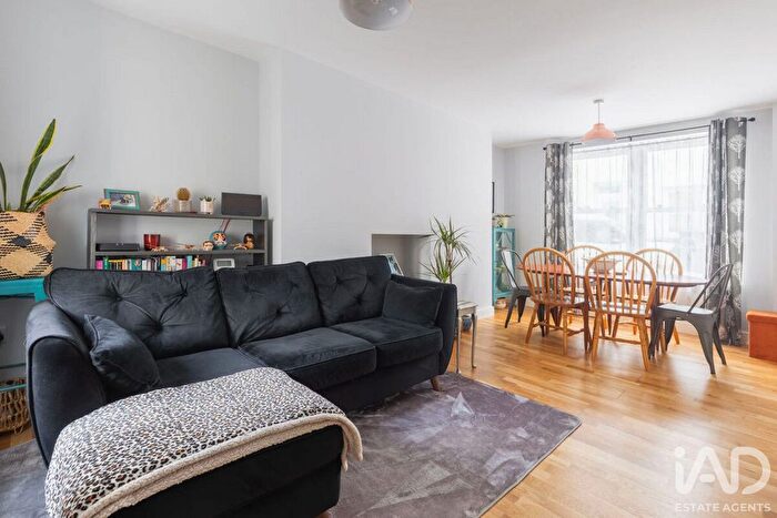 3 Bedroom Terraced House For Sale In George Street, Exmouth, EX8