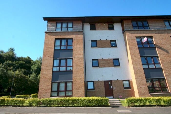 2 Bedroom Flat To Rent In Saucel Crescent, Paisley, Renfrewshire, PA1