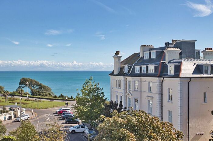 2 Bedroom Flat For Sale In Clifton Crescent, Folkestone, CT20