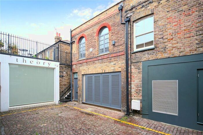 2 Bedroom Detached House To Rent In Westbourne Grove Mews, London, W11