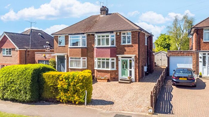 3 Bedroom Semi-Detached House For Sale In Homestead Lane, Welwyn Garden City, Hertfordshire, AL7