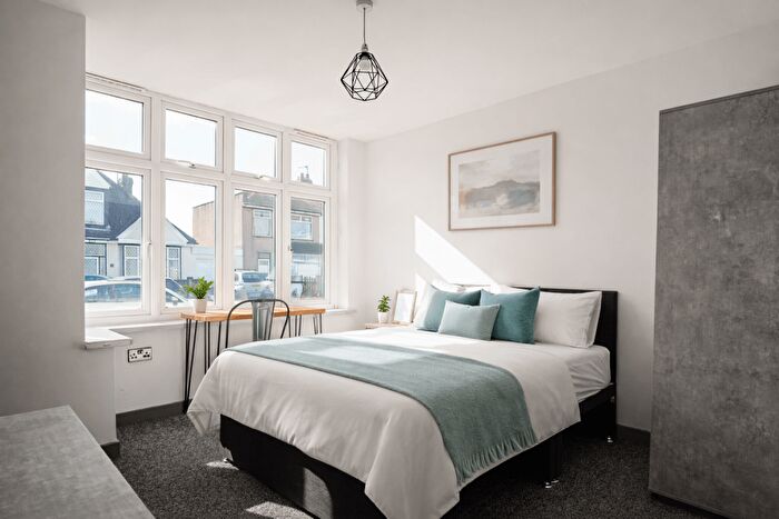 6 Bedroom Terraced House To Rent In Toronto Road, Horfield, BS7