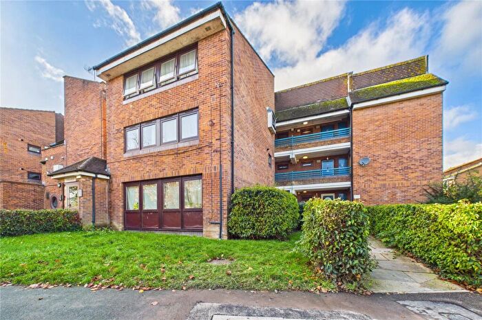 1 Bedroom Apartment For Sale In Dobson Road, Langley Green, Crawley, West Sussex, RH11
